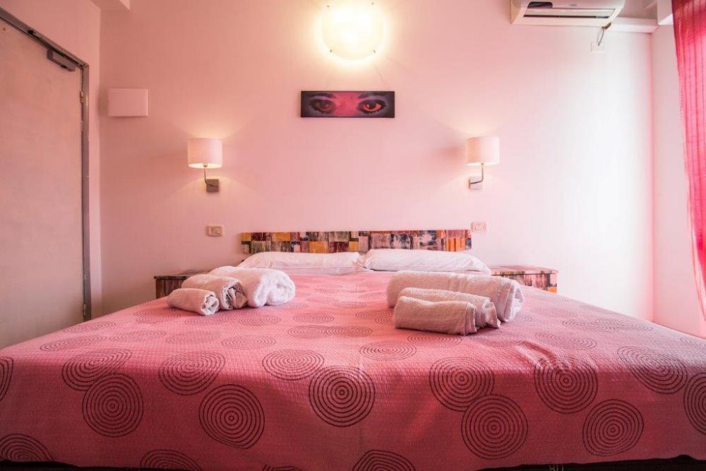 ריצ'יונה Hotel Hollywood מראה חיצוני תמונה