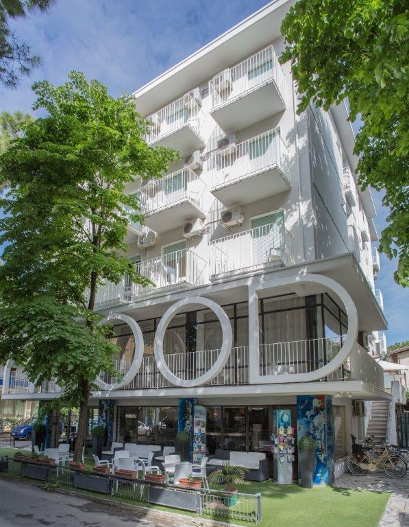 ריצ'יונה Hotel Hollywood מראה חיצוני תמונה