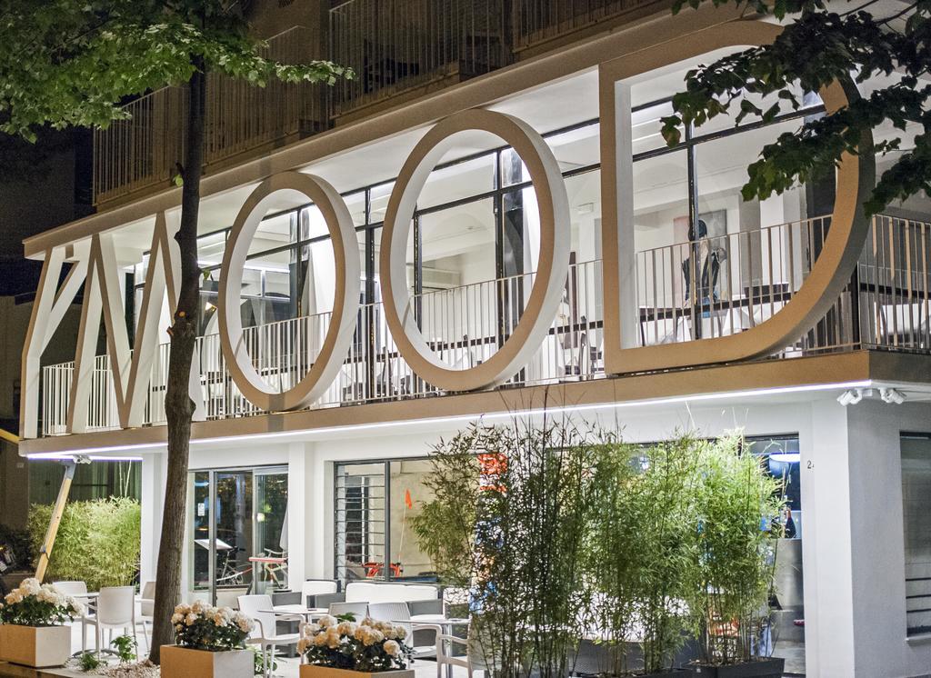 ריצ'יונה Hotel Hollywood מראה חיצוני תמונה